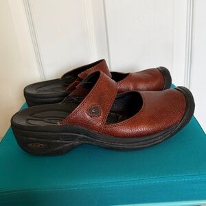 Keen Women's Brown Leather Saratoga Slipping Mary Jane Mules 7.5